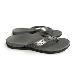 Vionic Grey Silver Pewter Perforated Leather Tide Flip Flop Sandals